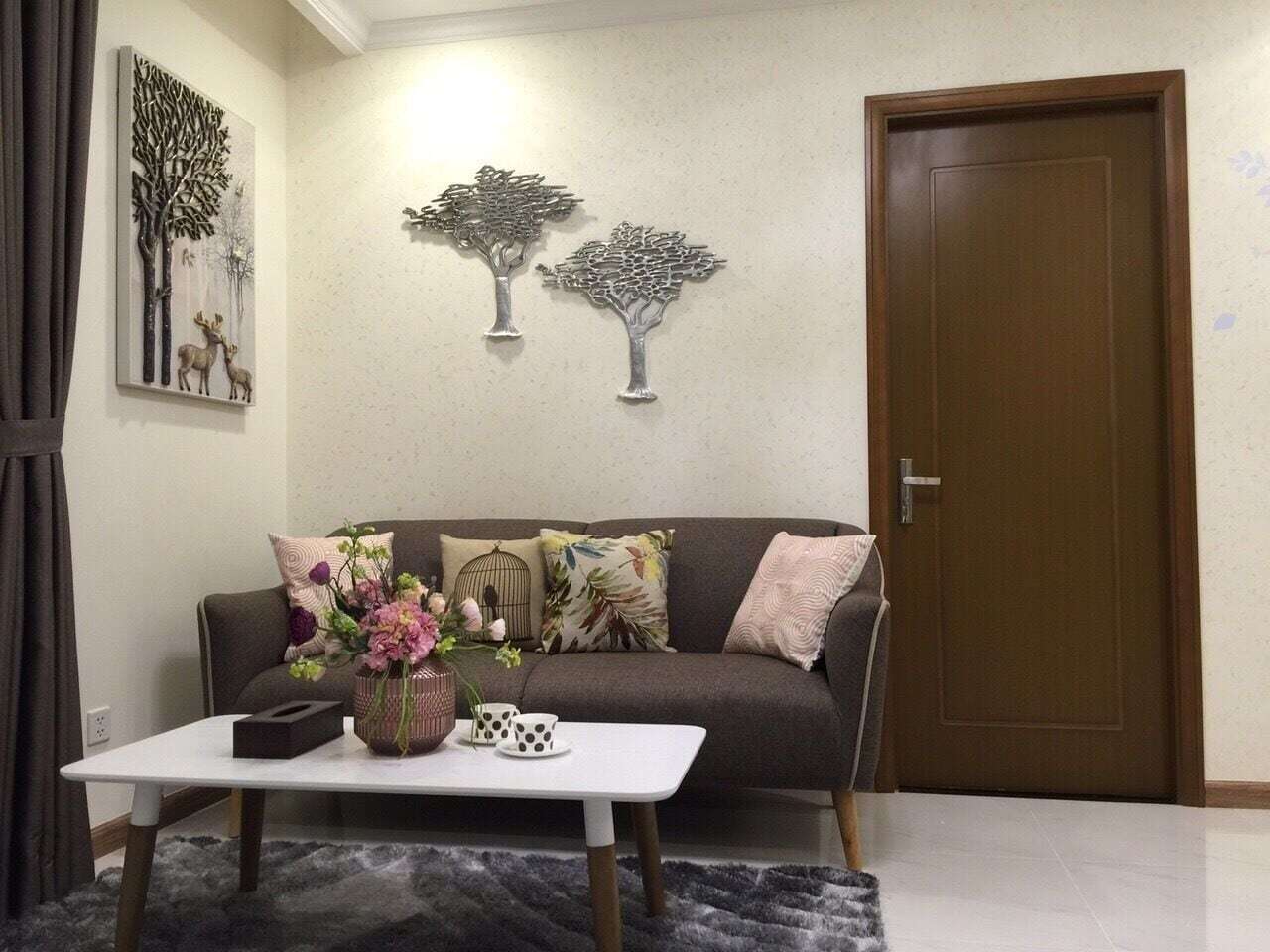 Luxury Vinhomes Căn hộ *