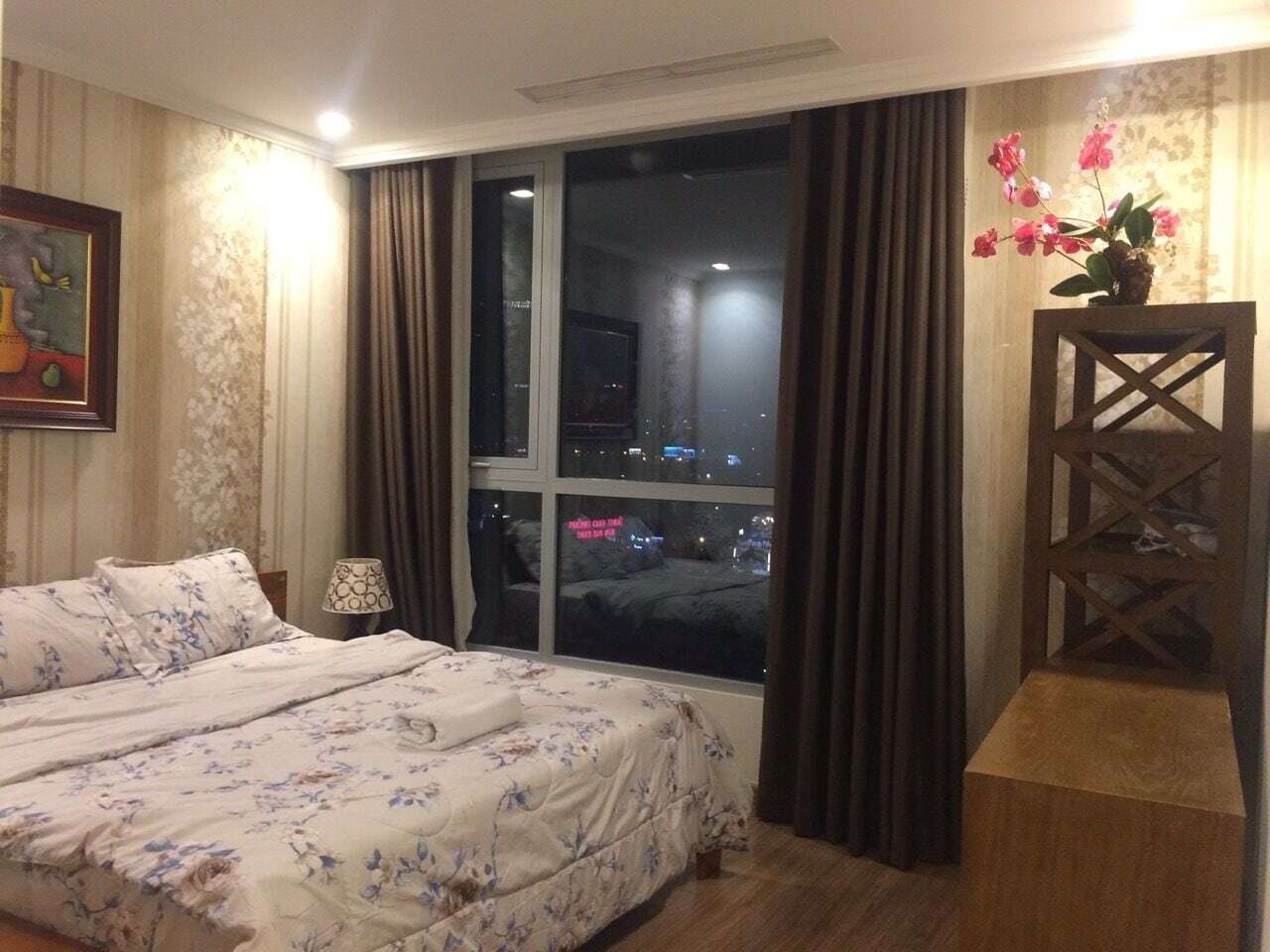 Luxury Vinhomes Căn hộ *